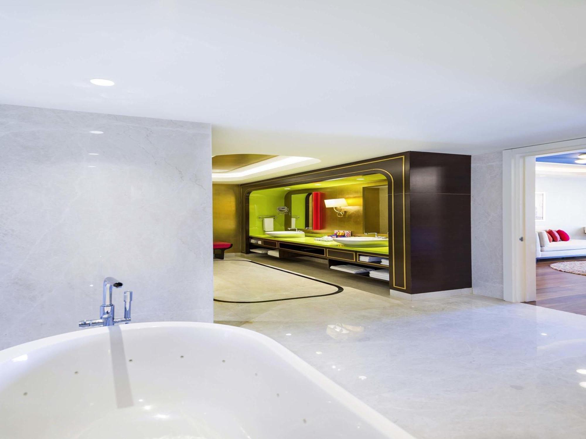Kingdom Suite
